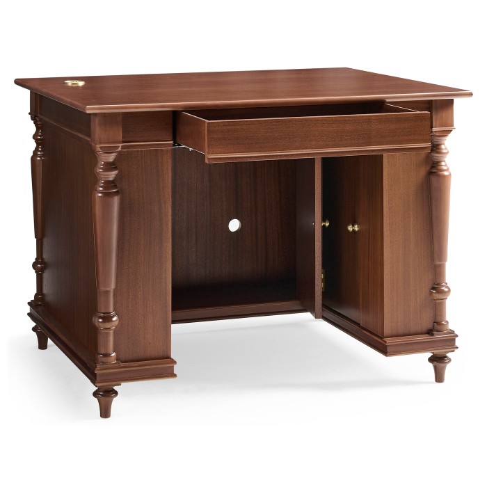 CG-11. Desk, Font