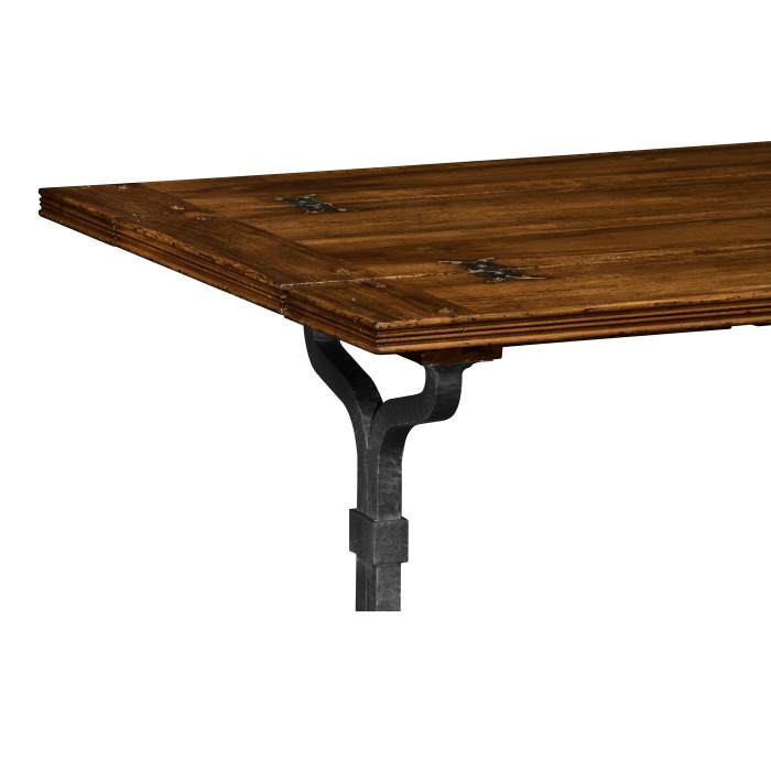 Casual Hunt Table