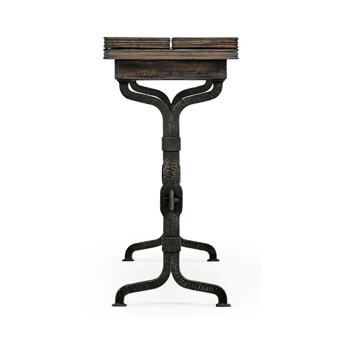 Casual Hunt Table