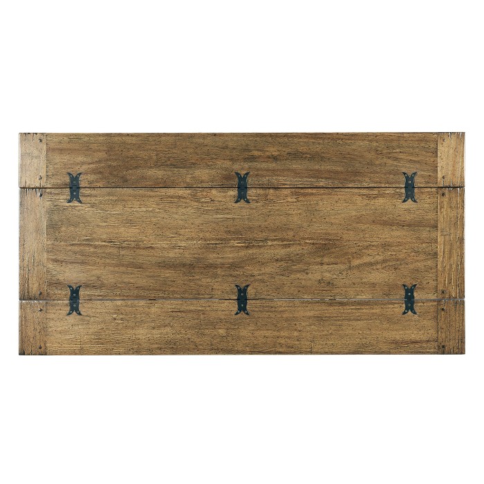 Casual Hunt Table