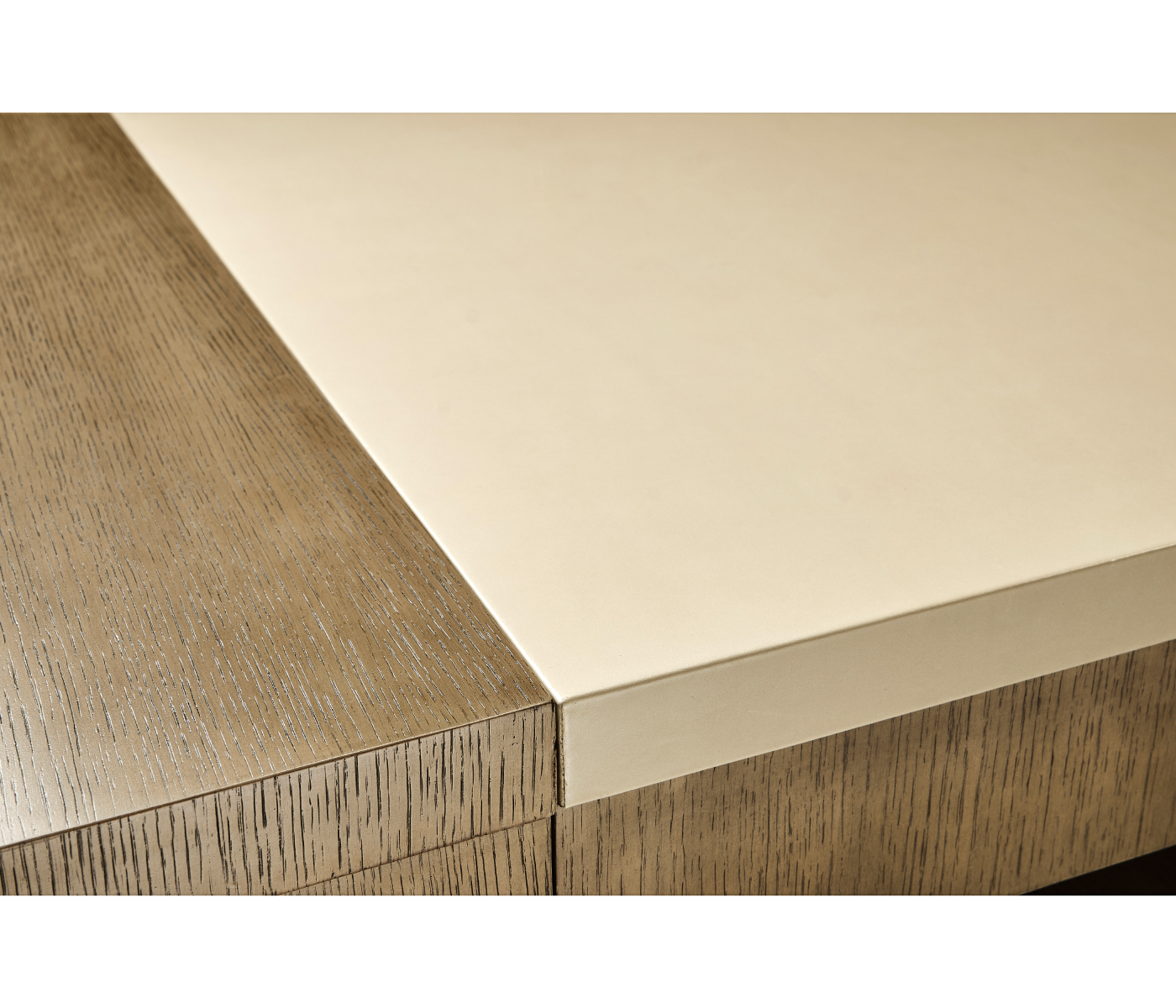 Cambrio Cocktail Table