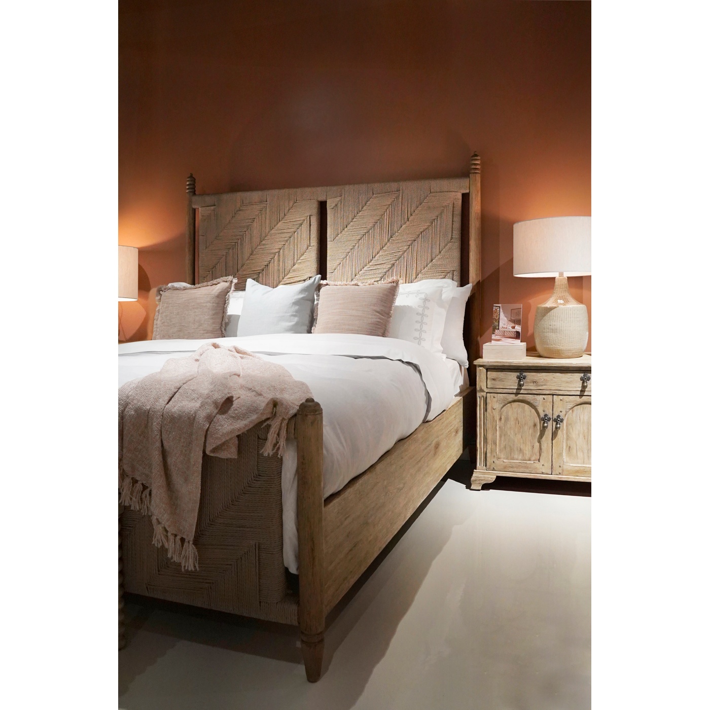 Sagehill Rush King Bed