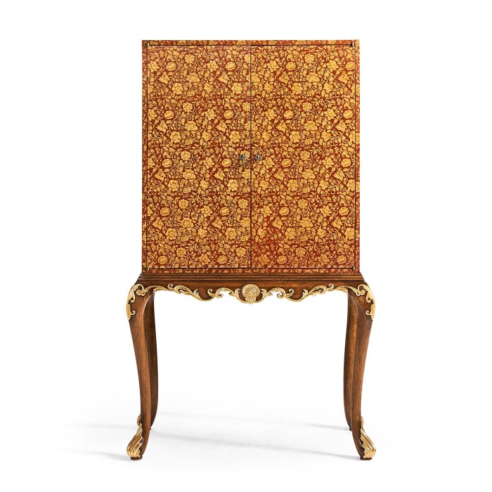 Red Chinoiserie Drinks Cabinet