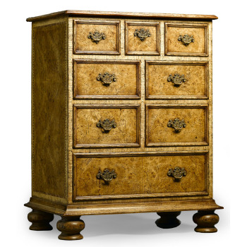 Oak Chest of Drawers