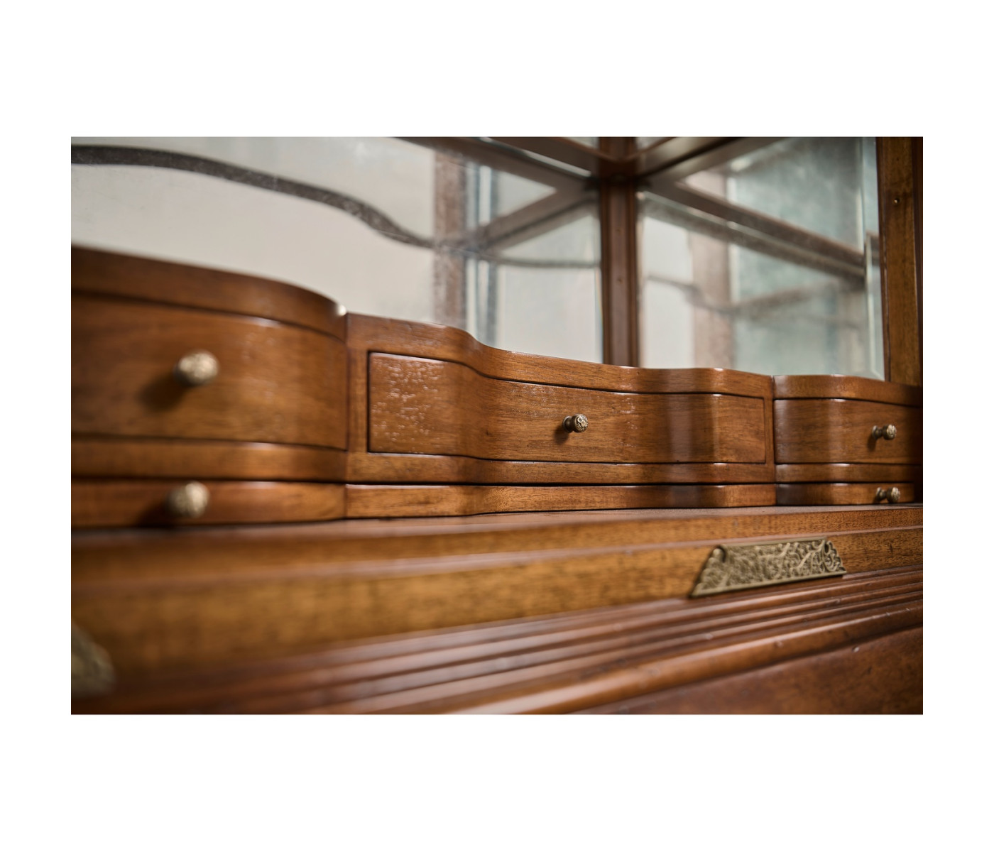 Queen Anne Walnut & Satinwood Drinks Cabinet