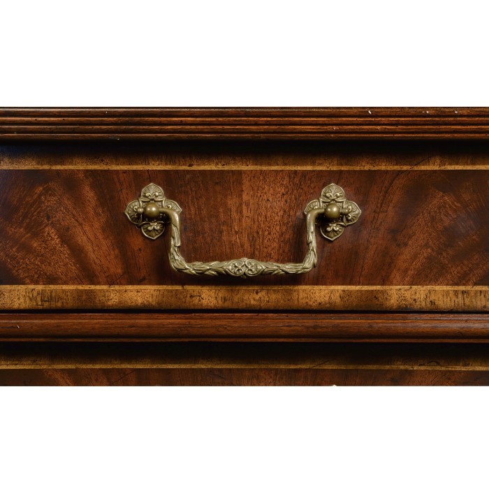 Buckingham Mahogany Chest of Drawers with Concave Profile