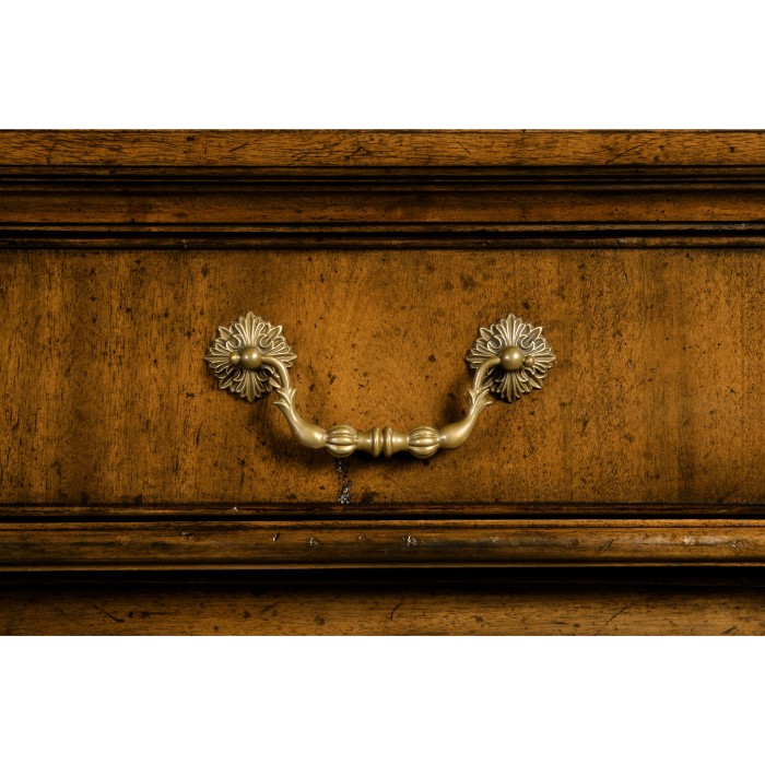 Traditional Breakfront Credenza