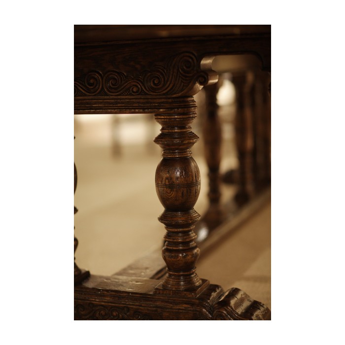 Elizabethan Style Dark Oak Extending Dining Table 91