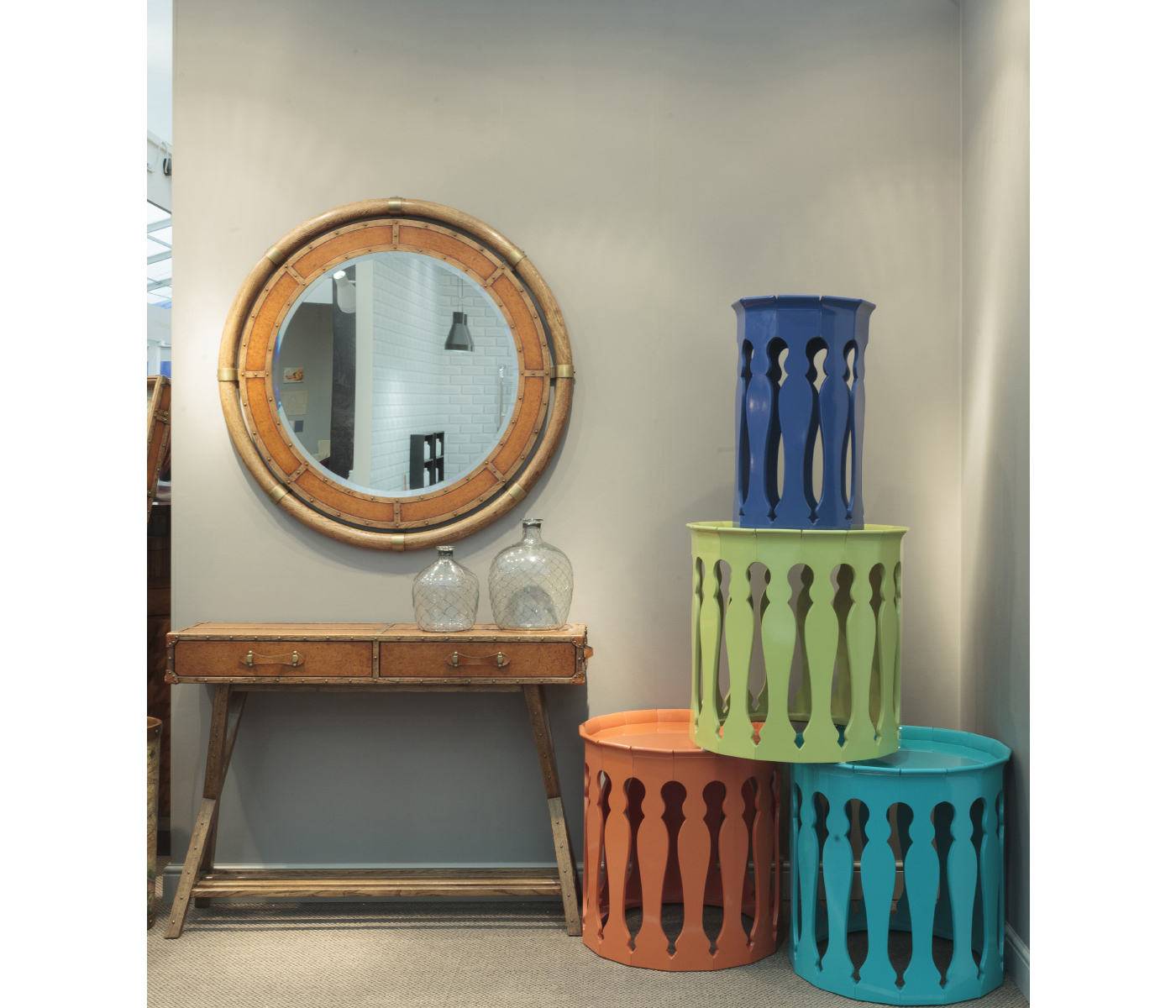 Moorish lamp table (Split Pea)