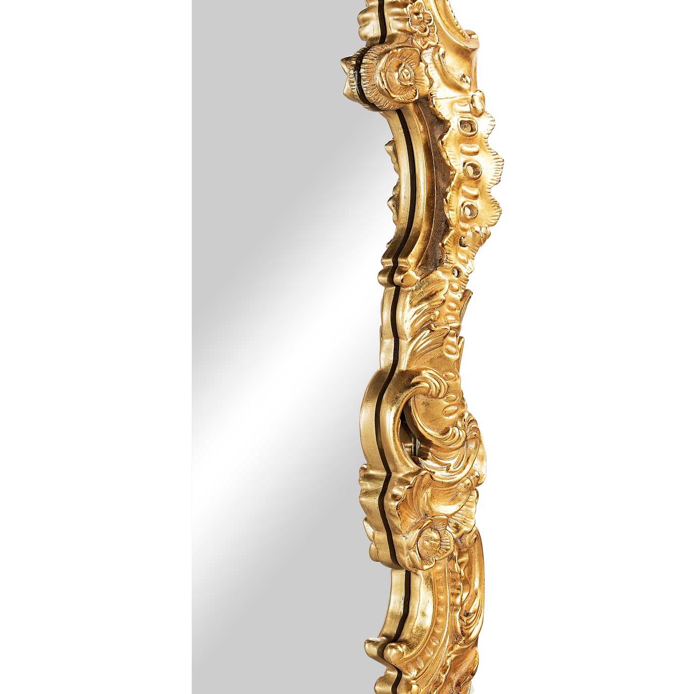 Finely carved & gilded rococo style mirror