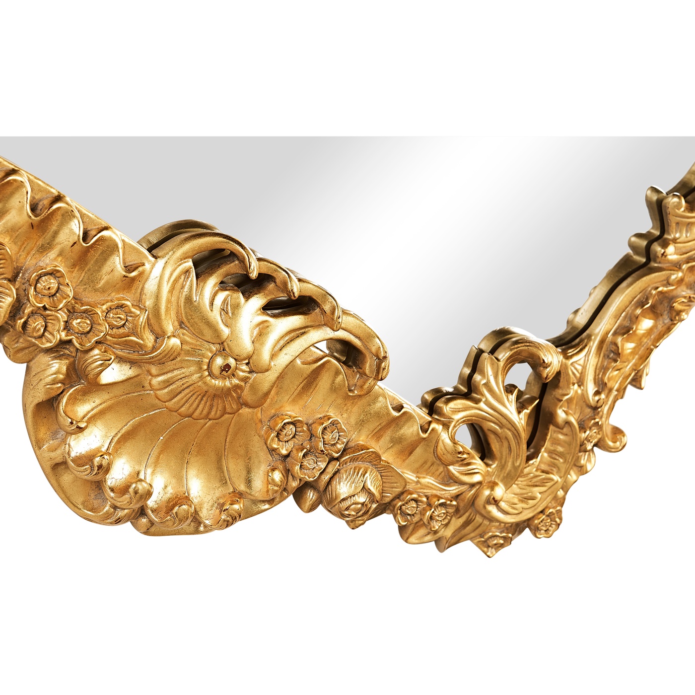 Finely carved & gilded rococo style mirror