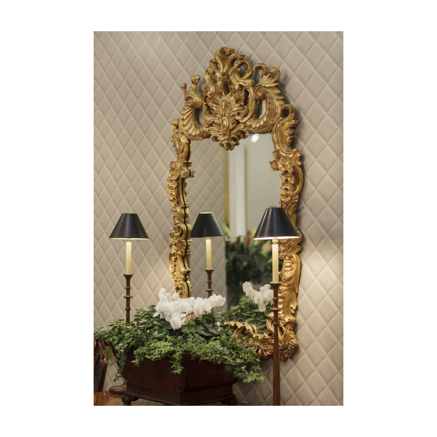Finely carved & gilded rococo style mirror