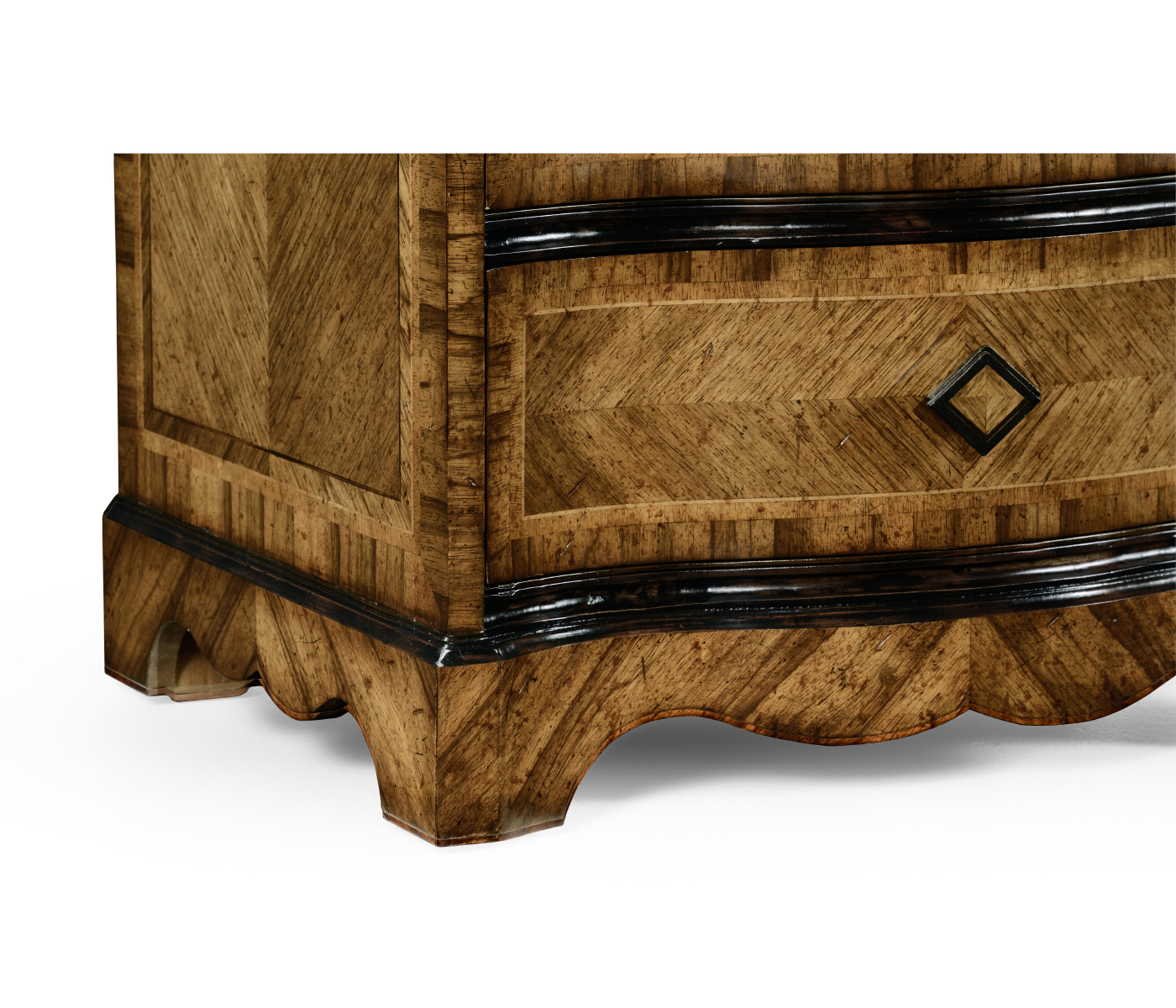 Small chest with decorative argentinian walnut veneer