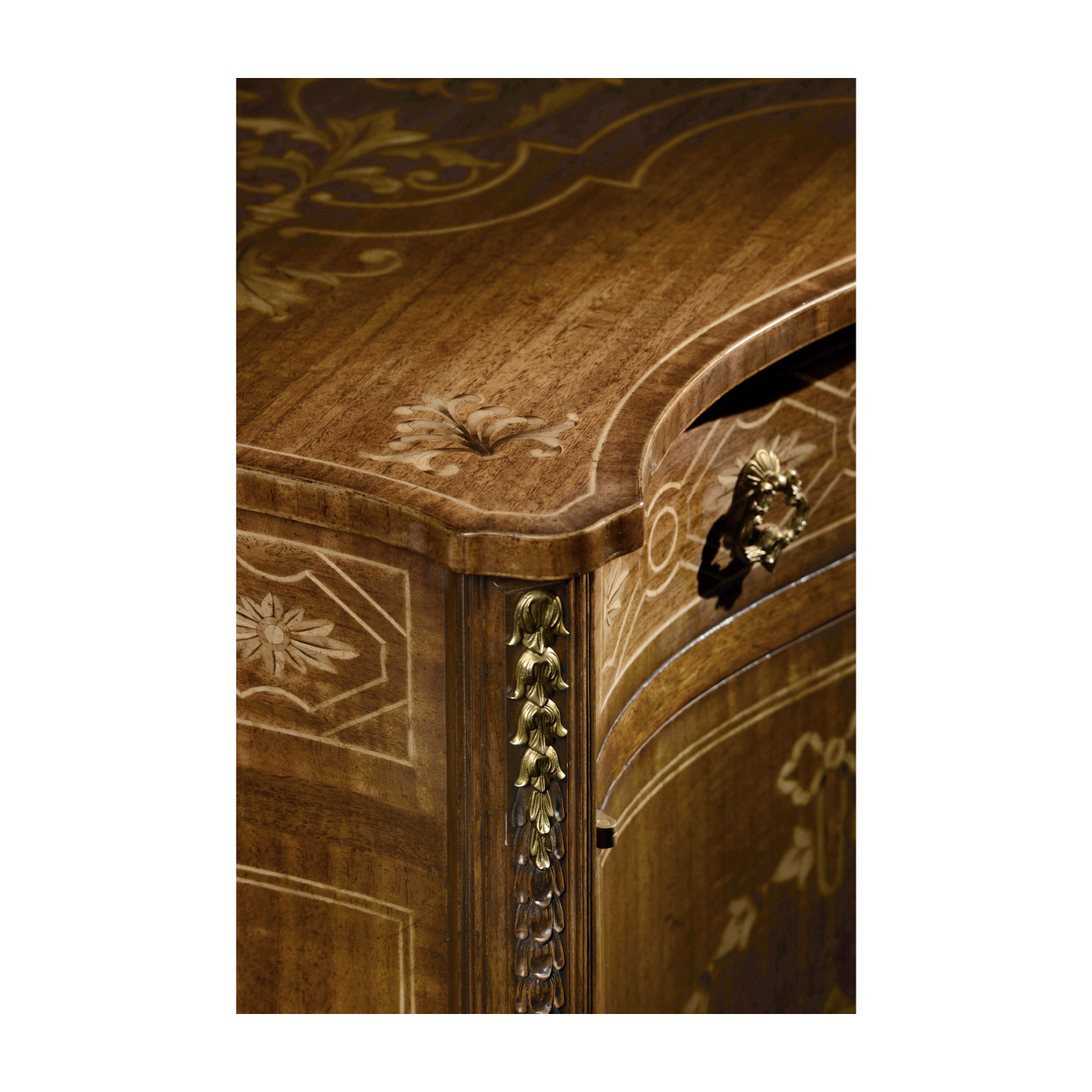 Chippendale style commode with fine inlay