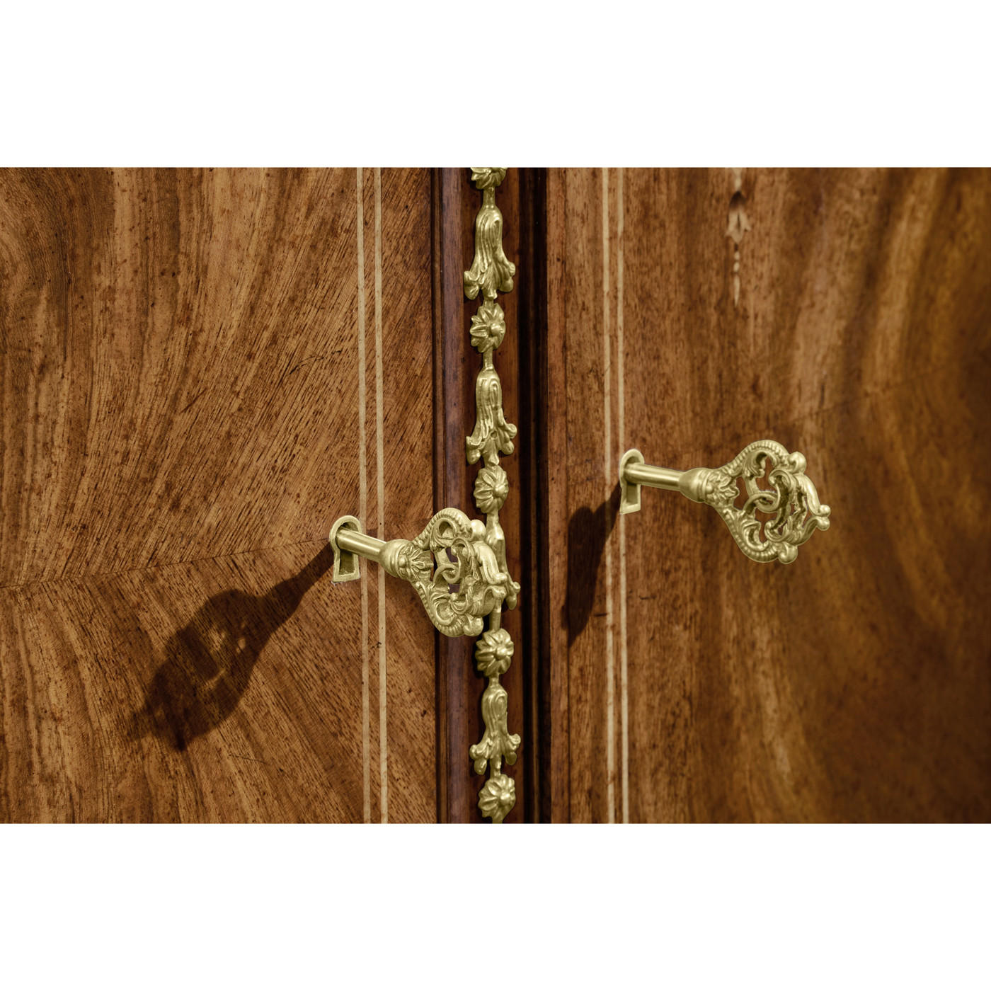 Sheraton Style Bowfront Light Walnut Commode