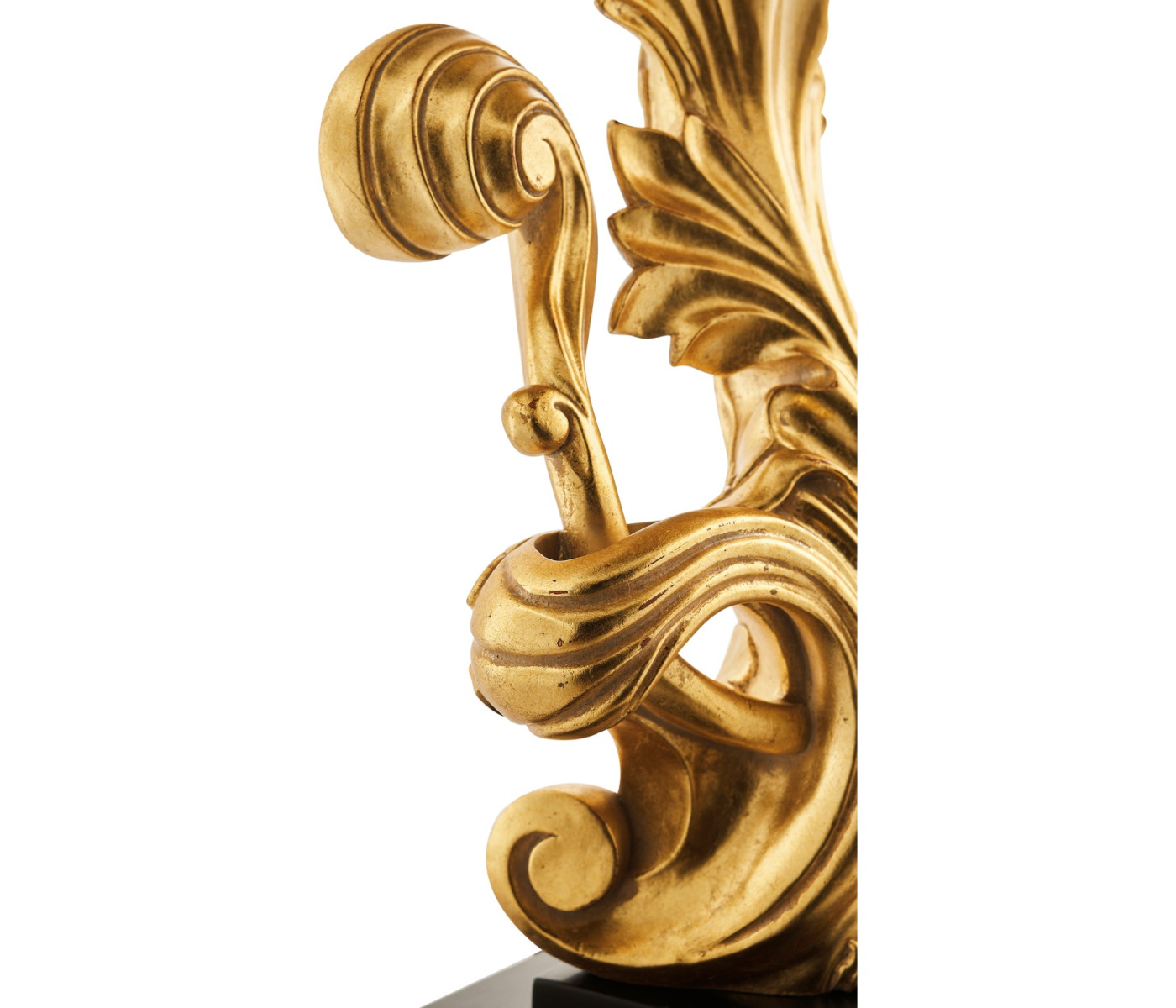 Gold-leaf gilded carved table lamp