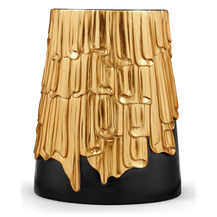 Gilded lamp table