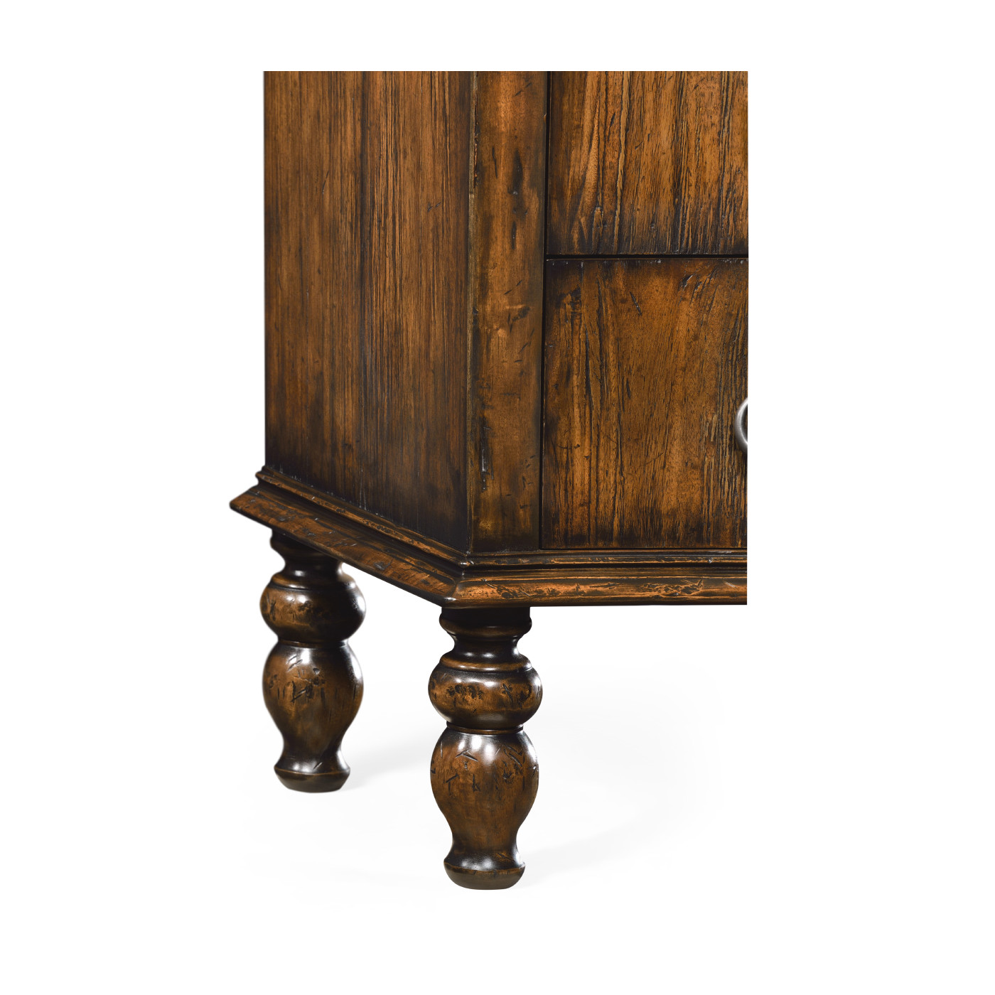 Chest of drawers in rustic walnut