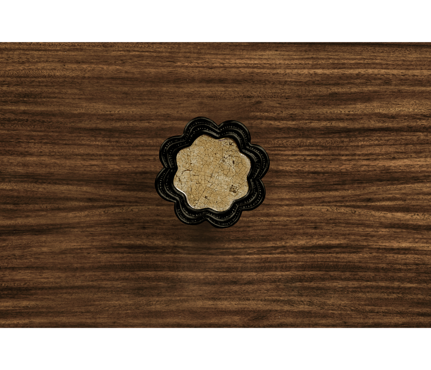 Calista & Eggshell Chest of Drawers