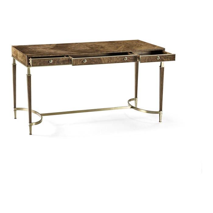 Barcelona Desk