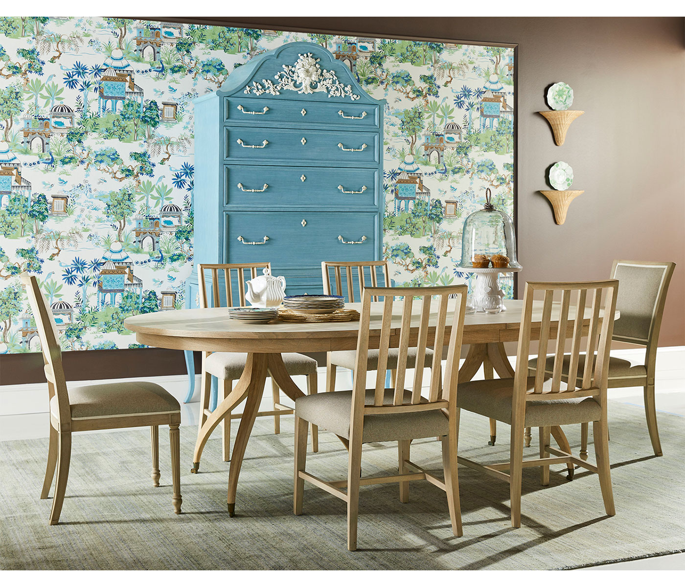 Flare Uph. Side Chair Flared Top