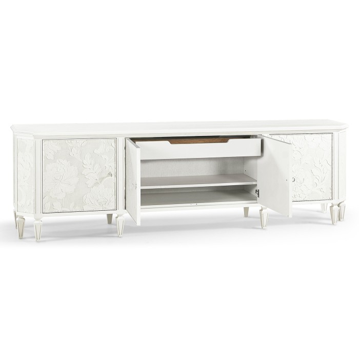 Mammatus Entertainment Console