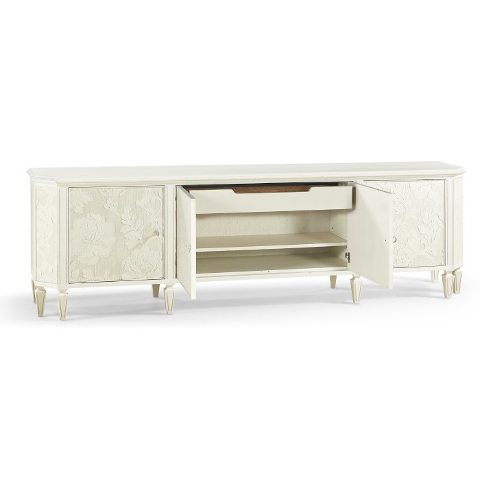 Mammatus Entertainment Console