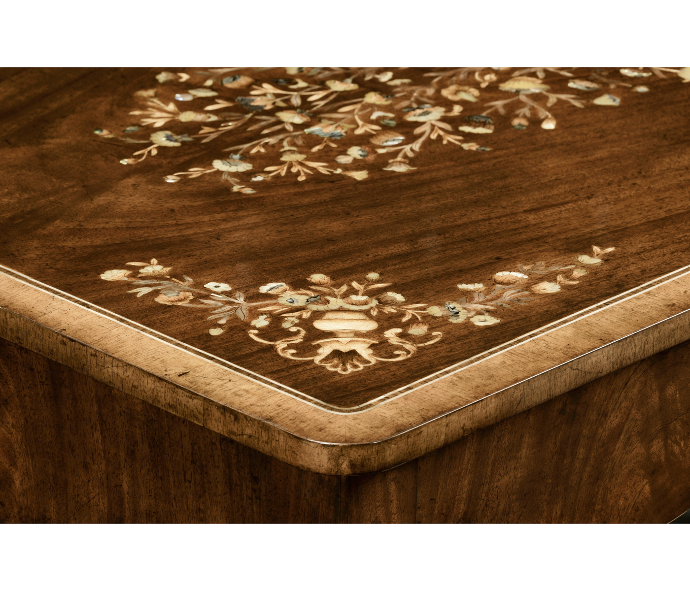 Mahogany dressing table with fine MOP & marquetry inlay
