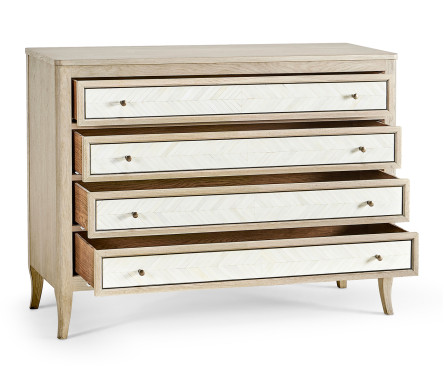 Berm Bachelors Chest
