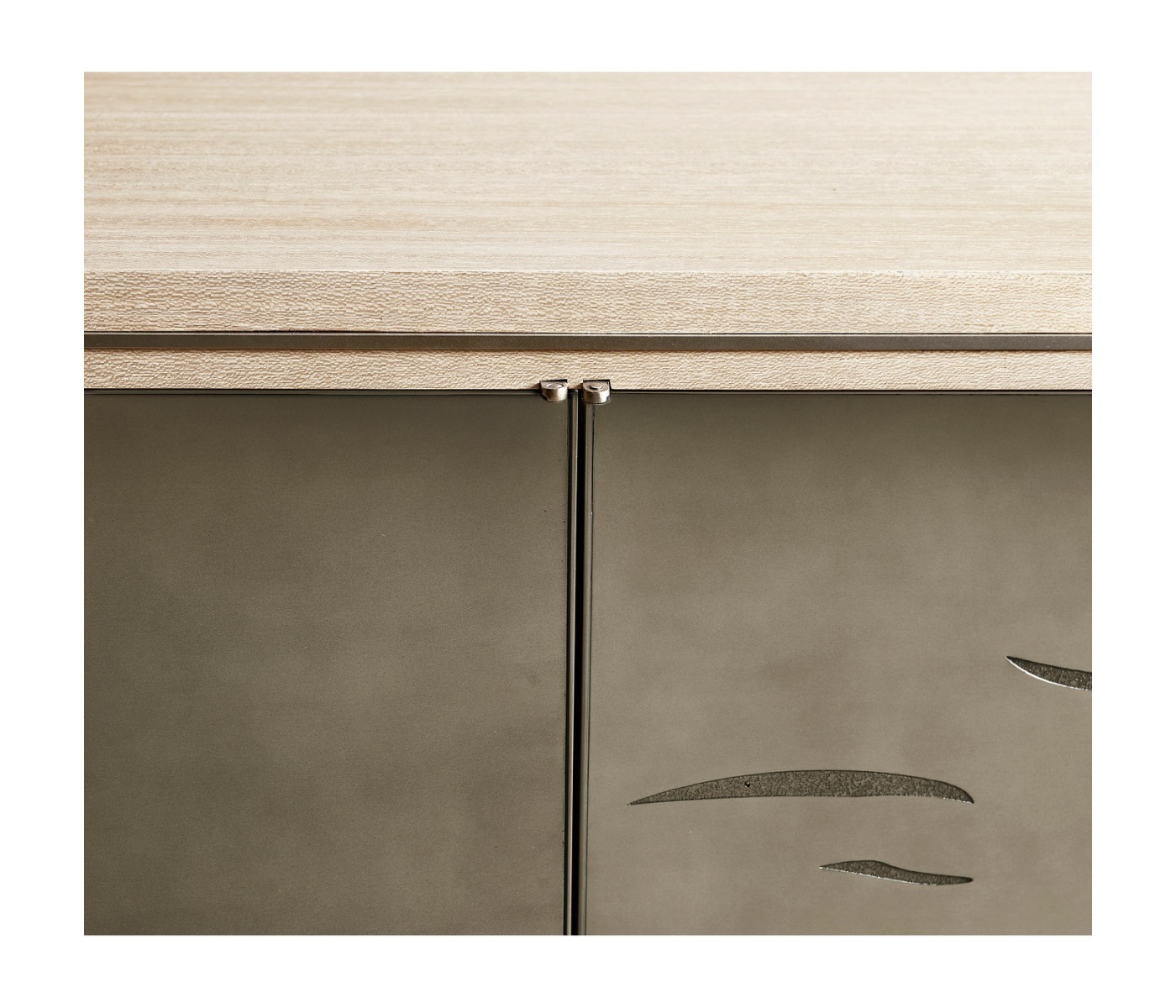 Littoral Art Entertainment Console