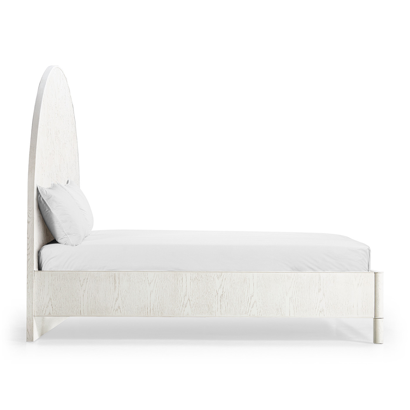 Mammatus Half Round Panel Bed