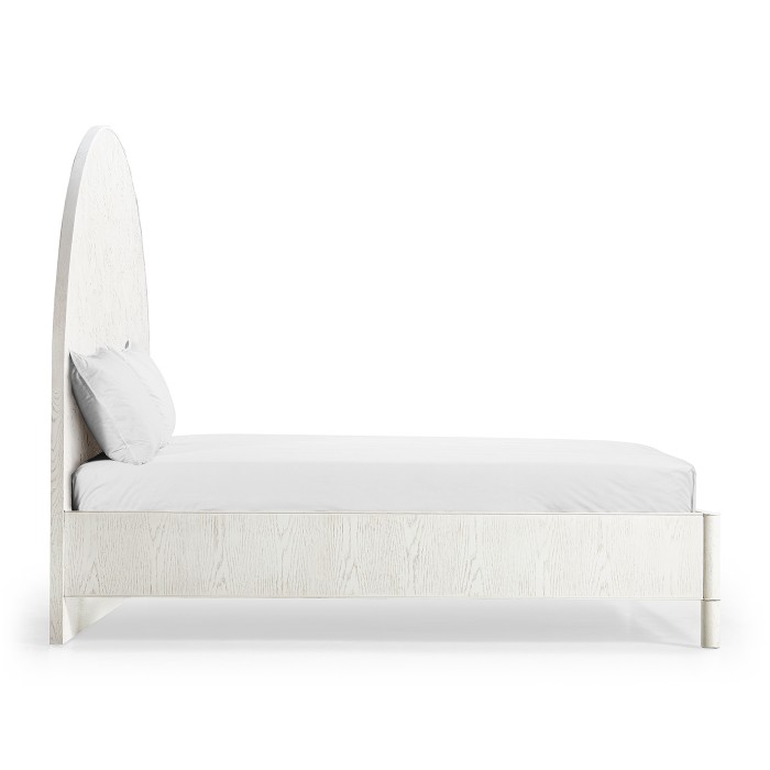 Mammatus Half Round Panel Bed