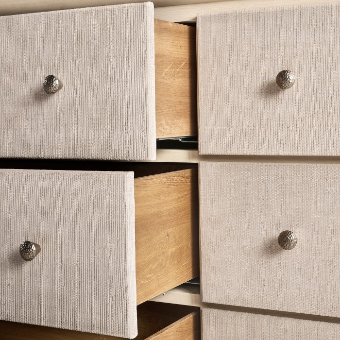 Keel Dresser