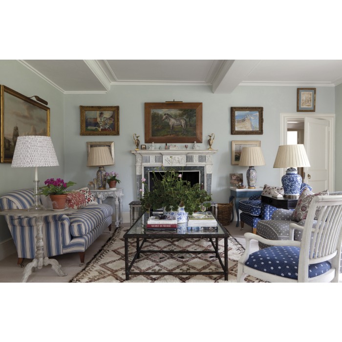 Kilkenny Country White Arm Chair