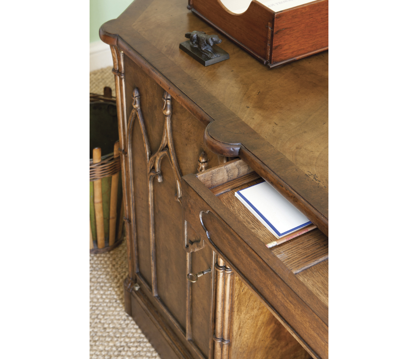 Duns desk