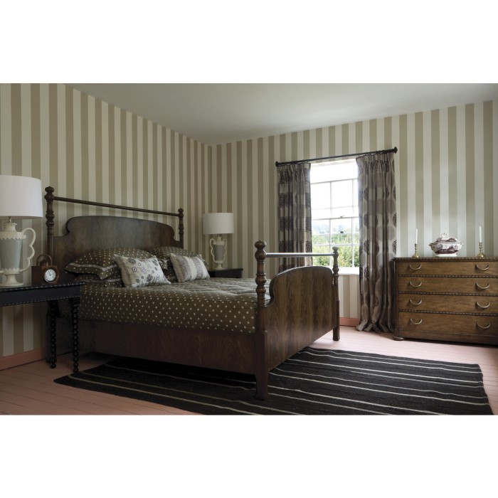 Carluke US King Bed