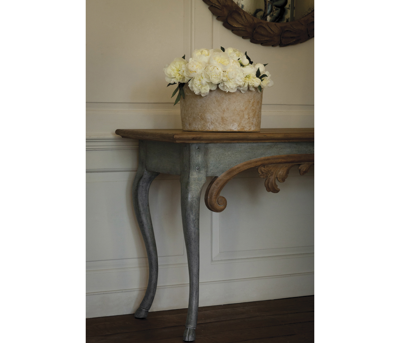 Wrenbury Round Gilded Vintage Oak Mirror