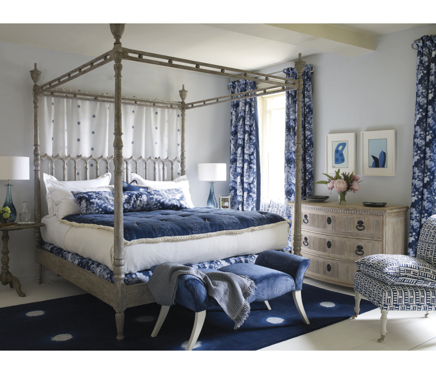 Morris King Bed