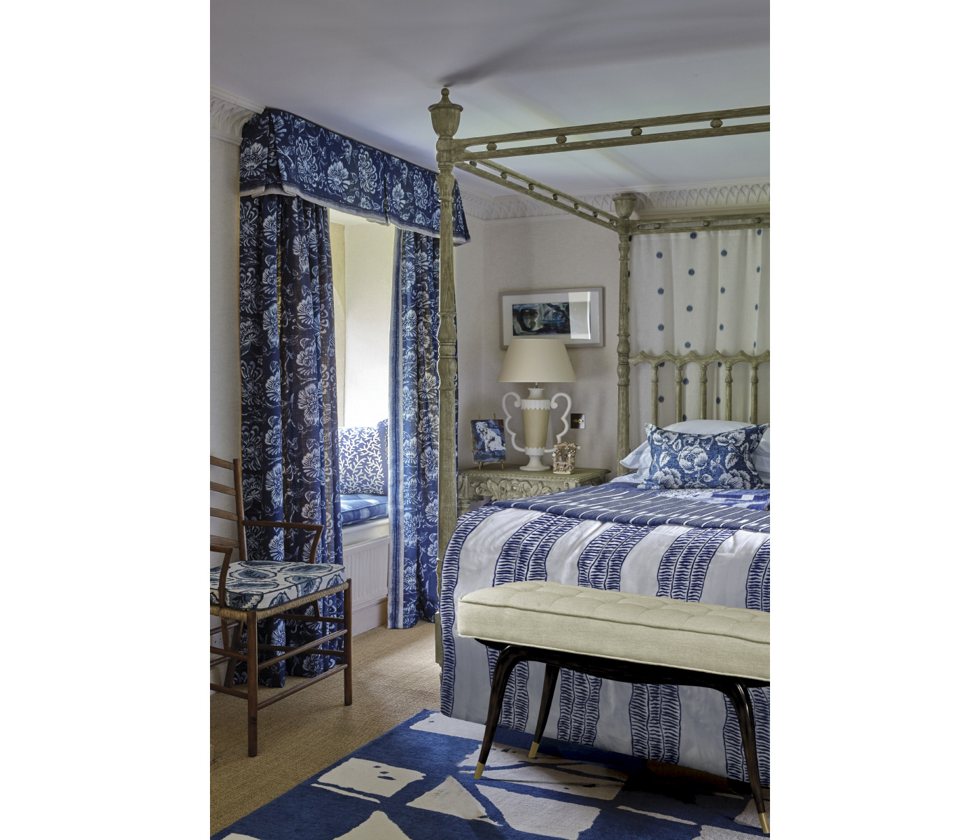 Morris King Bed