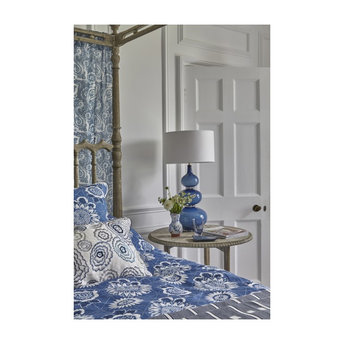 Morris King Bed