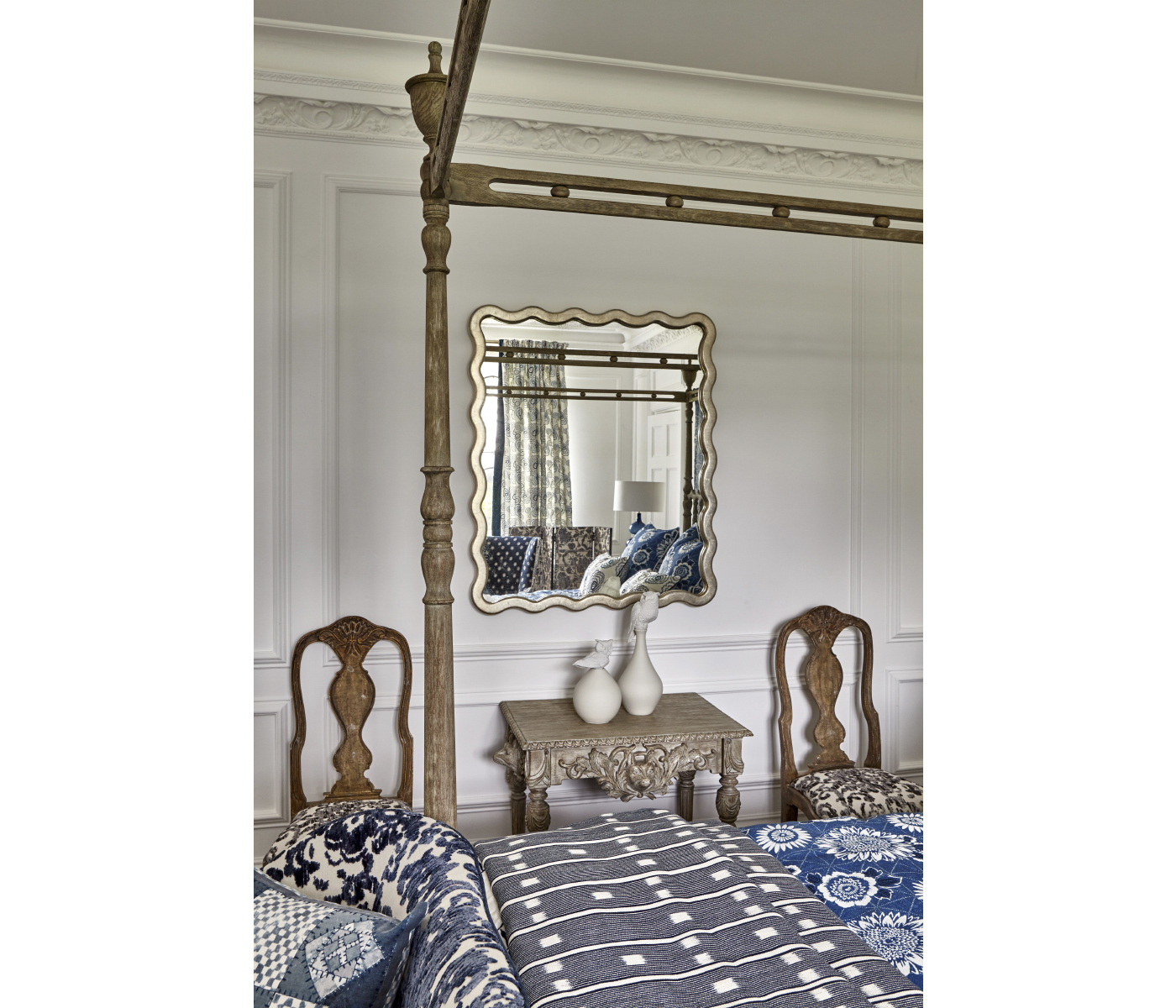 Morris King Bed