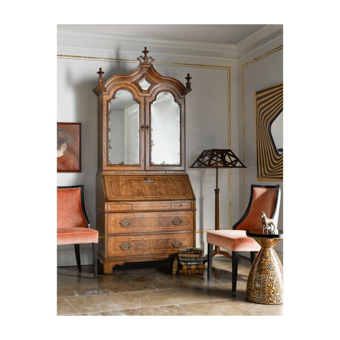 Pyramidal Lattice French Walnut Lectern