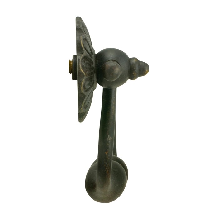 Handle