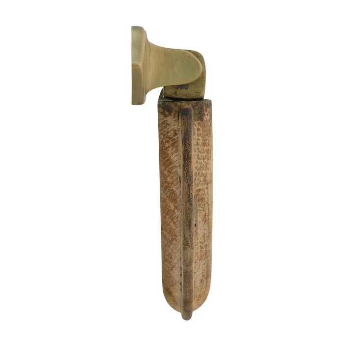 Handle